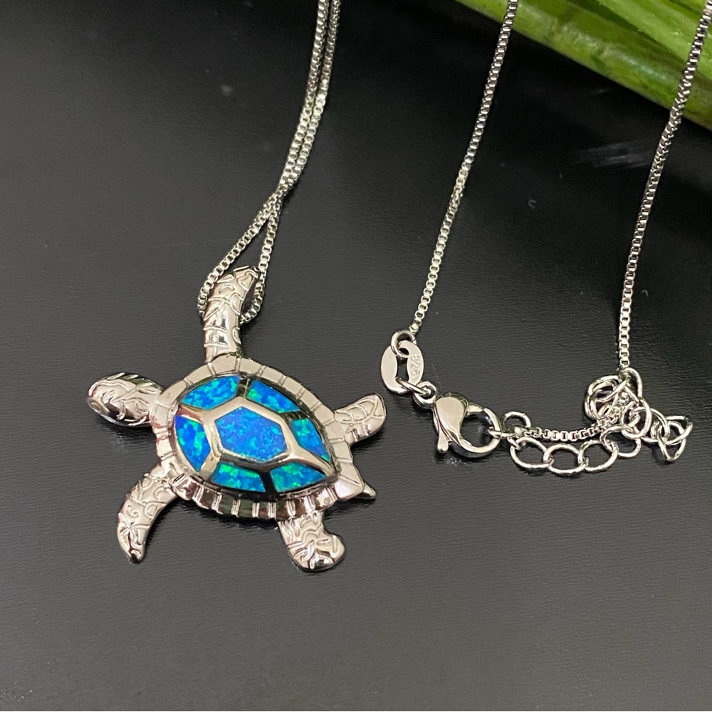 925 Sterling Silver Sea Turtle Blue Opal Inlay 16” Necklace 5g.